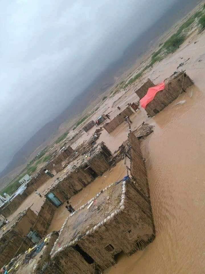 التحالف يمنع عُمان من إنقاذ العالقين في المهرة جراء إعصار"لبان" إعصار لبان