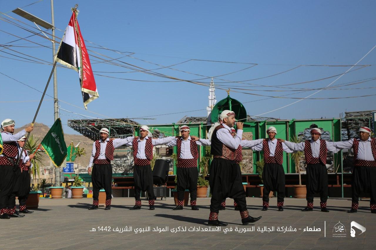 وفد من نجران ومواطنو جاليات عربية أخرى يصلون ميدان السبعين للمشاركة في احتفالات المولد النبوي