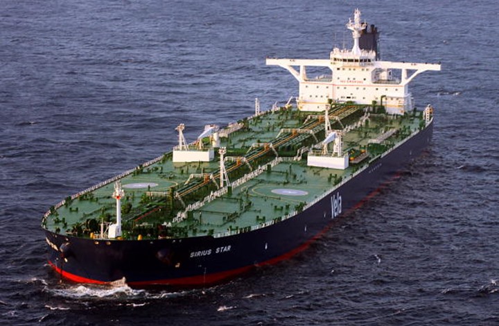 Bloomberg: Yemeni Naval Blockade on Saudi Arabia Will Multiply Oil Supply Risks from the Middle East | الخبر اليمني