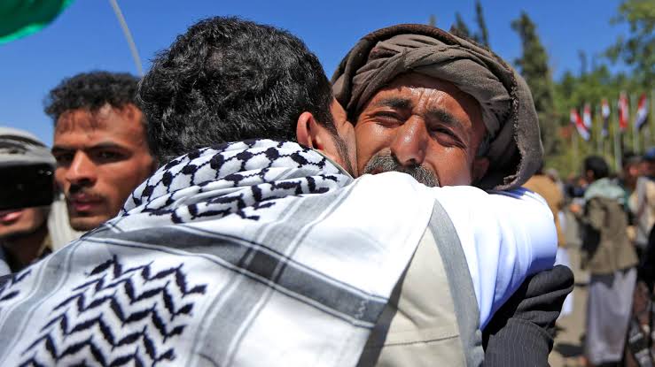 صنعاء تكشف مصير صفقة الأسرى وأسباب تأجيلها صنعاء تكشف مصير صفقة الأسرى وأسباب تأجيلها