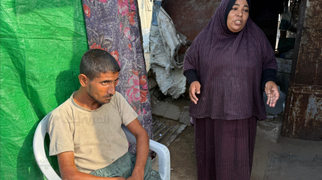 Saham Zamara struggles with illness, security risks, and poverty near the “yellow line” in Gaza